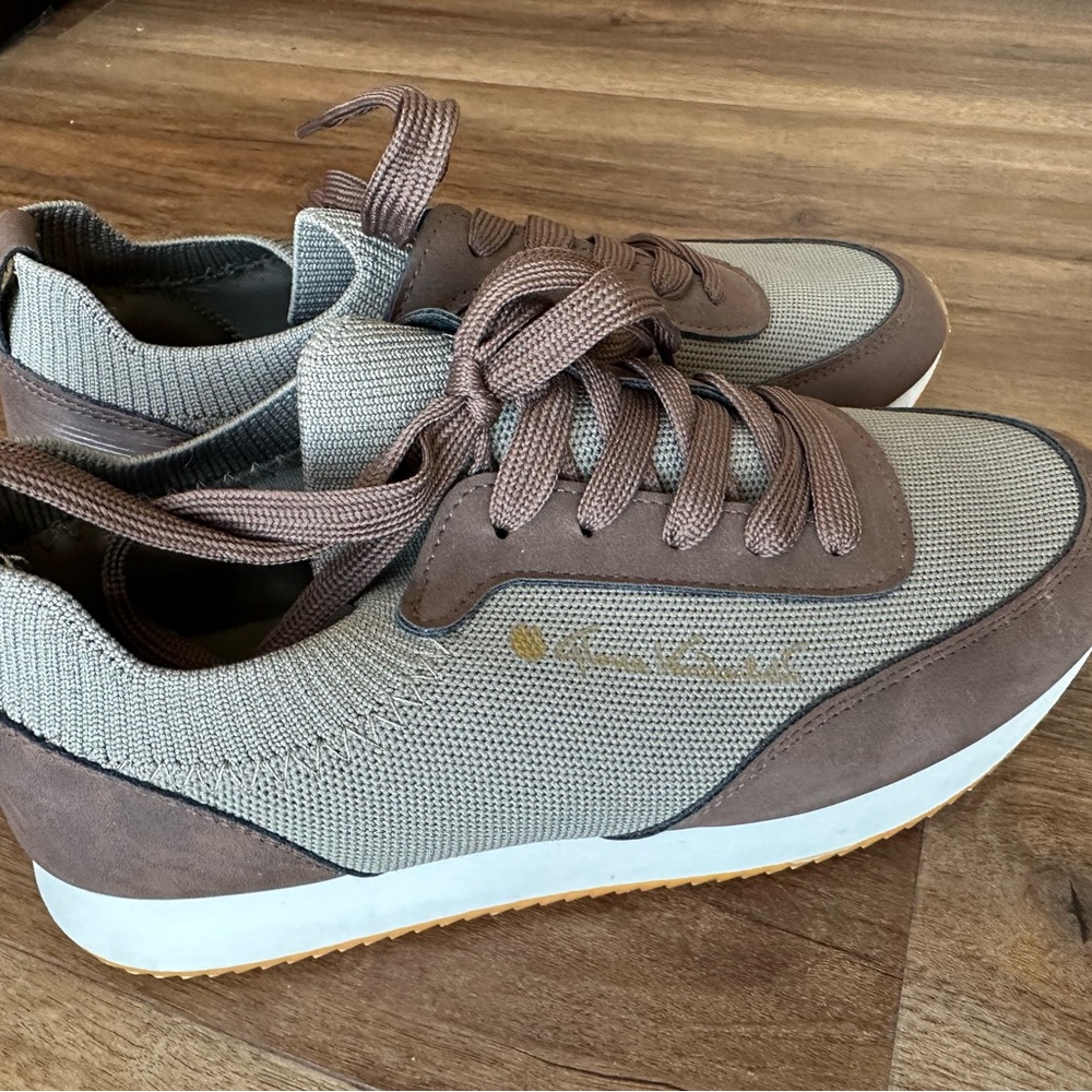 Gloria Vanderbilt Brown and Tan Sneakers with Classic Silhouette
